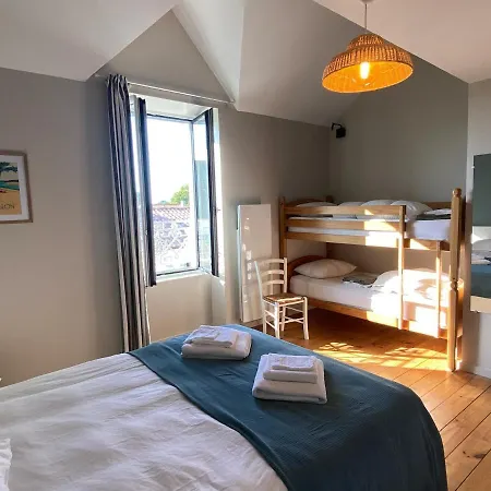 Vila Paulownia - A 1,2km Des Plages - Confort Au Coeur Du Bourg *