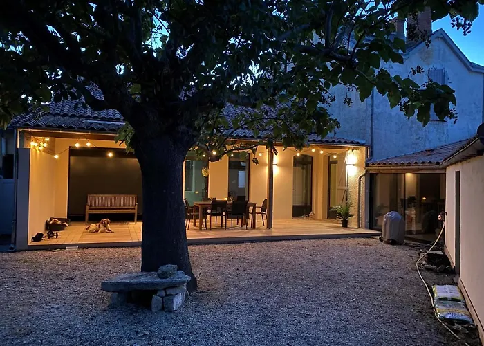 Paulownia - A 1,2km Des Plages - Confort Au Coeur Du Bourg 빌라